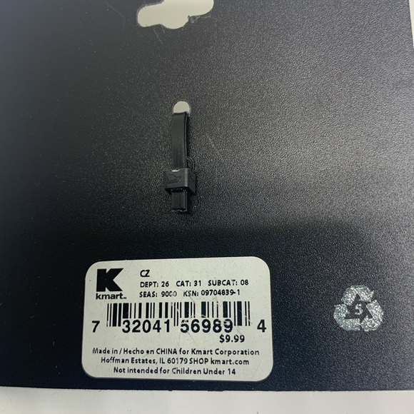 Size 9 Three diamond cubic zirconia ring - Picture 5 of 5